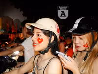 [ẢNH] Người dân Thủ đô văn minh ăn mừng sau chiến thắng Việt Nam 1-0 Malaysia