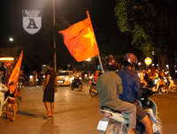 [ẢNH] Người dân Thủ đô văn minh ăn mừng sau chiến thắng Việt Nam 1-0 Malaysia