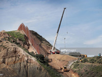 Cận cảnh bức tường biên giới Mexico - Mỹ của Tổng thống Donald Trump