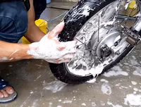 [ẢNH] Những lưu ý chăm sóc ô tô, xe máy khi ít sử dụng trong giai đoạn giãn cách xã hội