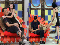 [ẢNH] Những màn đụng chạm 