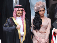 [Ảnh] Muôn kiểu chơi ngông 