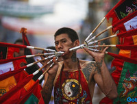 [ẢNH] Rợn người trước những nghi lễ đáng sợ trên thế giới