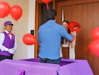 [ẢNH] Bật cười trước những món quà Valentine hài hước ‘không đụng hàng’