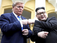 Bản sao nhà lãnh đạo Kim Jong-un và những lần gây chú ý khi xuất hiện cùng bản sao Tổng thống