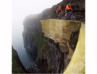 [ẢNH] Những cung đường cheo leo, nguy hiểm nhất thế giới