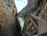 [ẢNH] Những cung đường cheo leo, nguy hiểm nhất thế giới