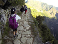 [ẢNH] Những cung đường cheo leo, nguy hiểm nhất thế giới