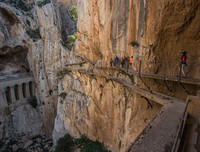 [ẢNH] Những cung đường cheo leo, nguy hiểm nhất thế giới