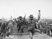 [ẢNH] Sự khốn quẫn của quân Pháp trong ngày cuối cùng ở Điện Biên Phủ