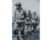 [ẢNH] Sự khốn quẫn của quân Pháp trong ngày cuối cùng ở Điện Biên Phủ