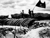 [ẢNH] Sự khốn quẫn của quân Pháp trong ngày cuối cùng ở Điện Biên Phủ