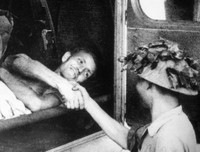 [ẢNH] Sự khốn quẫn của quân Pháp trong ngày cuối cùng ở Điện Biên Phủ