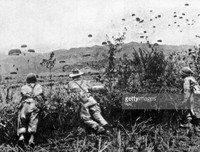 [ẢNH] Sự khốn quẫn của quân Pháp trong ngày cuối cùng ở Điện Biên Phủ