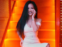 [ẢNH] Bất ngờ với sắc vóc tươi trẻ của ca sĩ Hồng Nhung ở tuổi 50