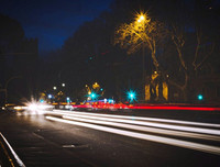 [ẢNH] Nguy hiểm khôn lường khi bật đèn pha không đúng cách