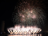 Mãn nhãn với màn pháo hoa đỉnh cao của đội Anh và Phần Lan trong đêm chung kết