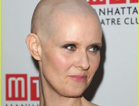 [ẢNH] Những màn cạo đầu đầy ấn tượng khi nhập vai của loạt sao nữ Hollywood