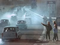 [ẢNH] Những bức ảnh chưa từng được công bố về bức tường Berlin lịch sử