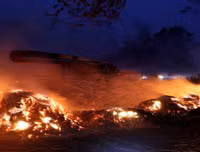 [ẢNH] Biển lửa nhấn chìm bang California Mỹ