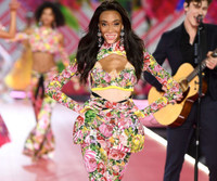 [ẢNH] Những lý do khiến Victoria's Secret Fashion Show luôn nhận được sự yêu mến của khán giả