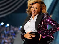 [ẢNH] Bóc giá quà Giáng sinh của Sao Hollywood để đo 