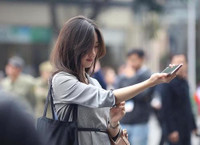 Những bóng hồng quốc tế xinh đẹp tác nghiệp thượng đỉnh Mỹ - Triều tại Hà Nội