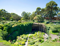 [ẢNH] Những hố sâu mang vẻ đẹp ấn tượng, hút khách nhất hành tinh