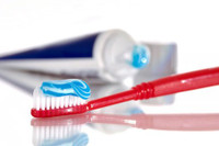 Một vài cách đơn giản trị ong đốt để giảm sưng và đau