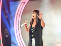 Vén bức màn cuộc đời và sự nghiệp 