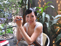 Vén bức màn cuộc đời và sự nghiệp 