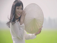 Vén bức màn cuộc đời và sự nghiệp 