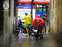 [Ảnh] Phố biến thành 