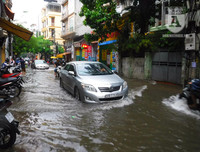 [Ảnh] Phố biến thành 