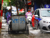 [Ảnh] Phố biến thành 