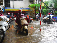 [Ảnh] Phố biến thành 