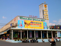 [ẢNH] Đà Lạt dời dinh tỉnh trưởng, xóa rạp Hòa Bình để quy hoạch ra sao?