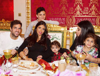 [Ảnh] Nhìn lại muôn vàn cách đón Giáng sinh cực 