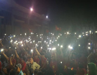 [Ảnh] Cổ động viên Việt vỡ òa trước chiến thắng của Việt Nam ở Bacolad