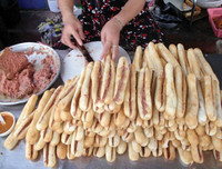 [ẢNH] Hệ lụy không ngờ từ những món ăn đường phố