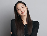 [ẢNH] Những hành động đẹp của nghệ sĩ Hàn Quốc trong đại dịch Covid-19