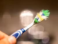 [ẢNH] Những lưu ý khi vệ sinh vật dụng hàng ngày để phòng, chống dịch bệnh