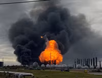 [ẢNH] Những vụ nổ nhà máy hóa chất kinh hoàng trên thế giới