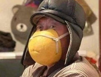 [ẢNH] Không thể nhịn cười với muôn kiểu khẩu trang tự chế siêu hài hước