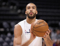 [ẢNH] Những người nổi tiếng trên thế giới dương tính với virus SARS-CoV-2