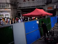 [ẢNH] Lo ngại Covid-19 bùng phát lần 2, Vũ Hán đẩy mạnh xét nghiêm trên diện rộng