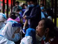 [ẢNH] Lo ngại Covid-19 bùng phát lần 2, Vũ Hán đẩy mạnh xét nghiêm trên diện rộng