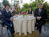 [ẢNH] Toàn cảnh chuyến công du của Thủ tướng Nhật Bản gặp Tổng thống Mỹ