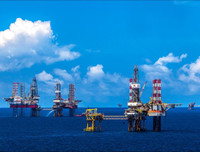 [ẢNH] Giá dầu dưới 0 USD/thùng: Nhìn lại những con số kỷ lục trong ngành 