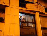 [ẢNH] Những khoảnh khắc đầy lạc quan của người dân thế giới giữa đại dịch Covid-19